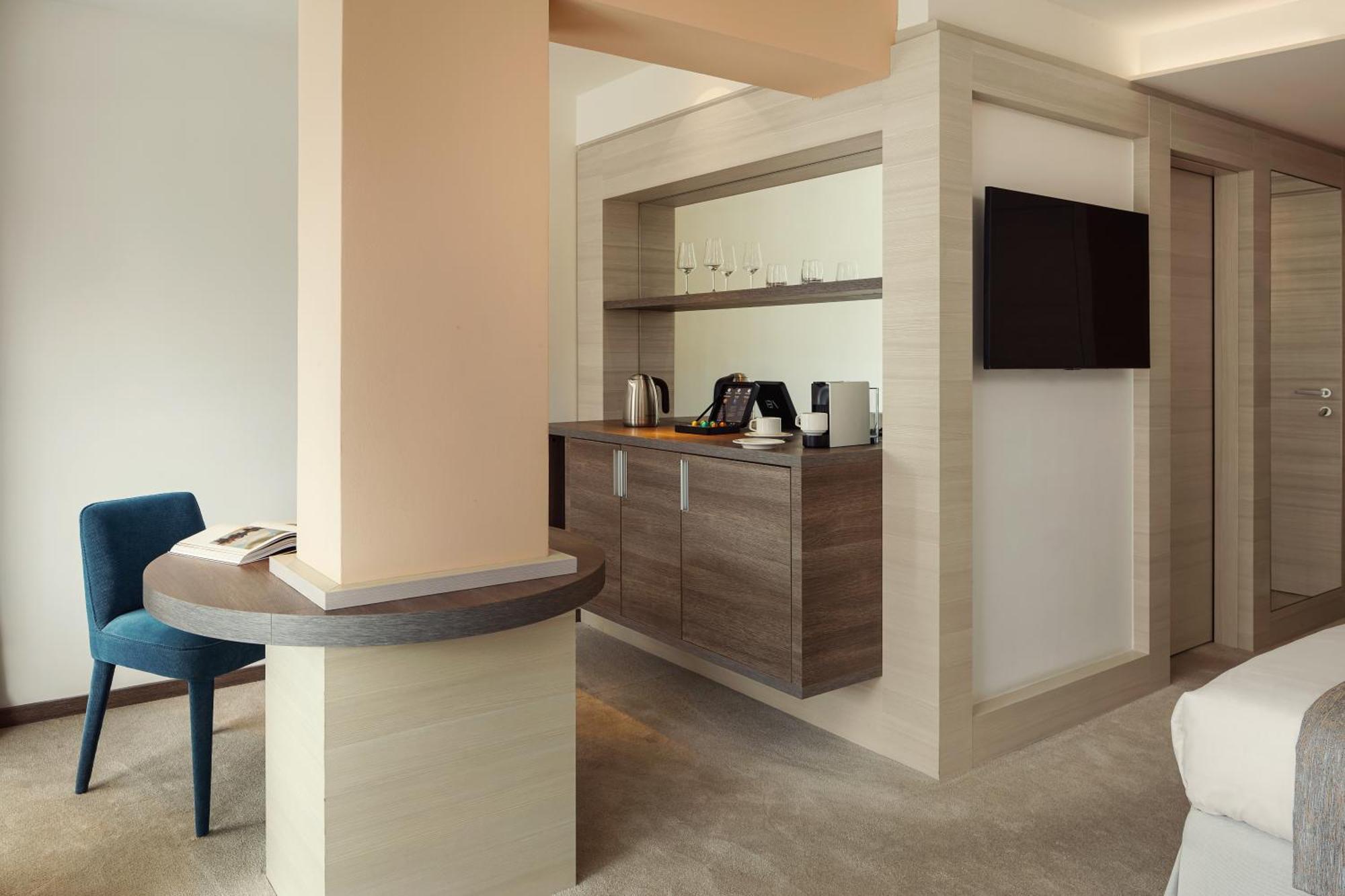 Hotel Bellevue Mali Losinj Bagian luar foto